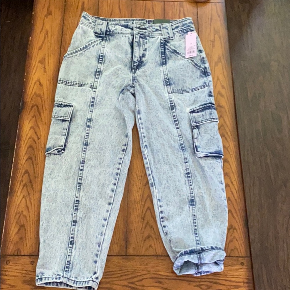 Wild Fabel High Rise Utility Jeans (acid wash)